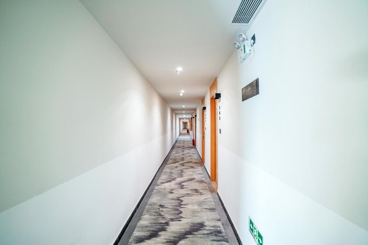 Felice Hotel-Guangzhou Baiyun International Airport Renhe Metro Station Branch Kanton Exterior foto