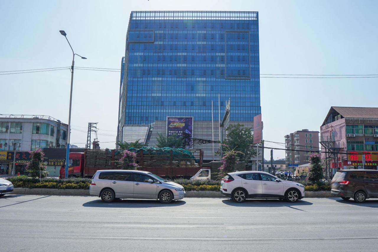 Felice Hotel-Guangzhou Baiyun International Airport Renhe Metro Station Branch Kanton Exterior foto